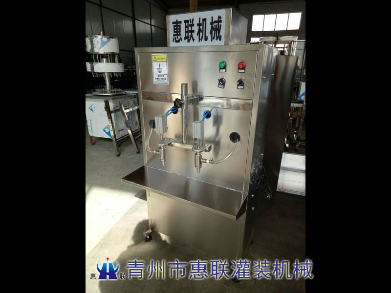 半自動活塞式食用油灌裝機