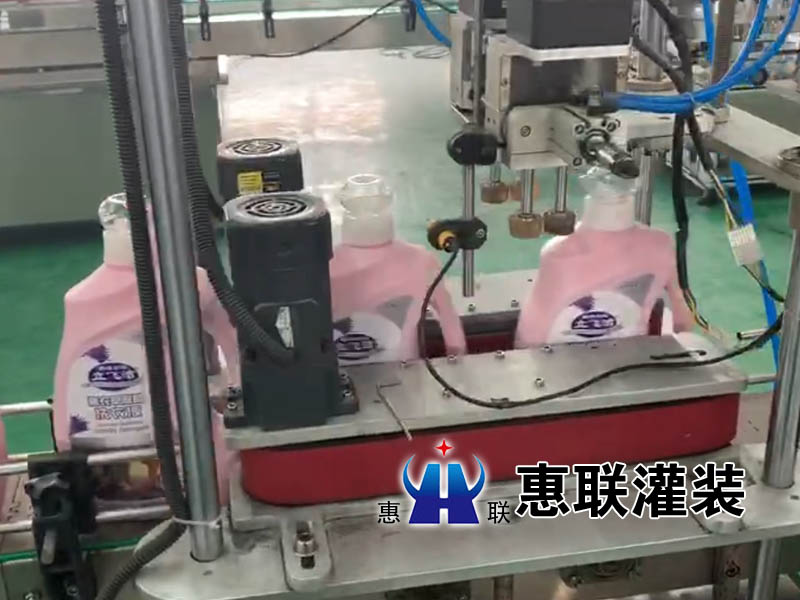 袋裝洗潔精灌裝機 袋裝洗潔精灌裝機