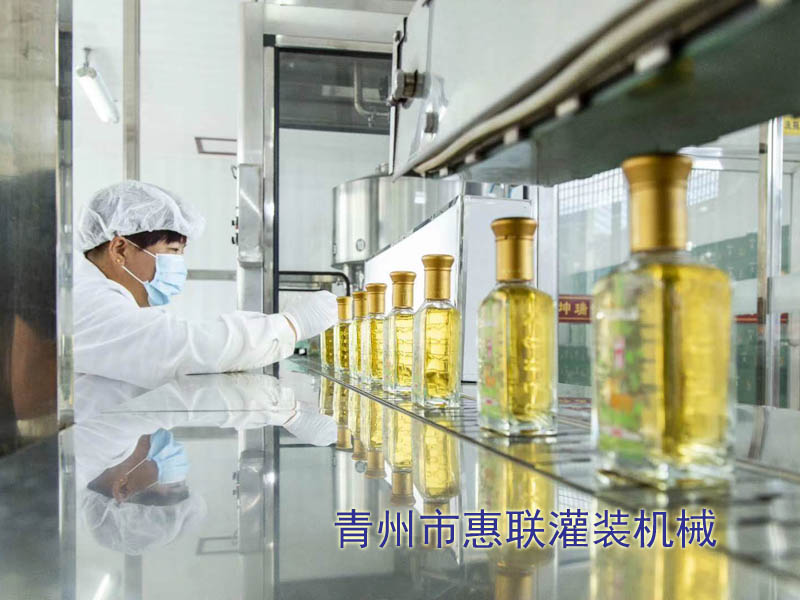 全套食用油灌裝機(jī)生產(chǎn)線